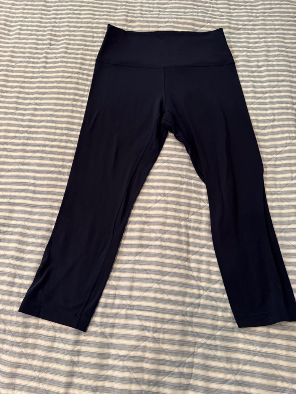Lululemon navy High-Waist Capri Leggings